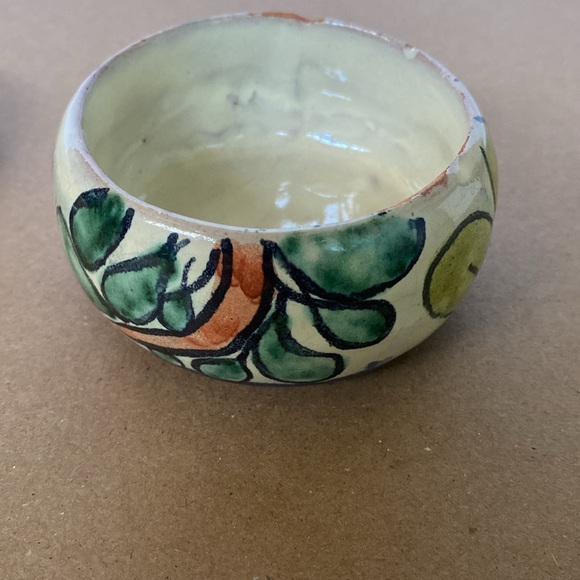 Ceramic Made in Mexico Souvenir hand painted trinket dish with lid - Picture 8 of 10